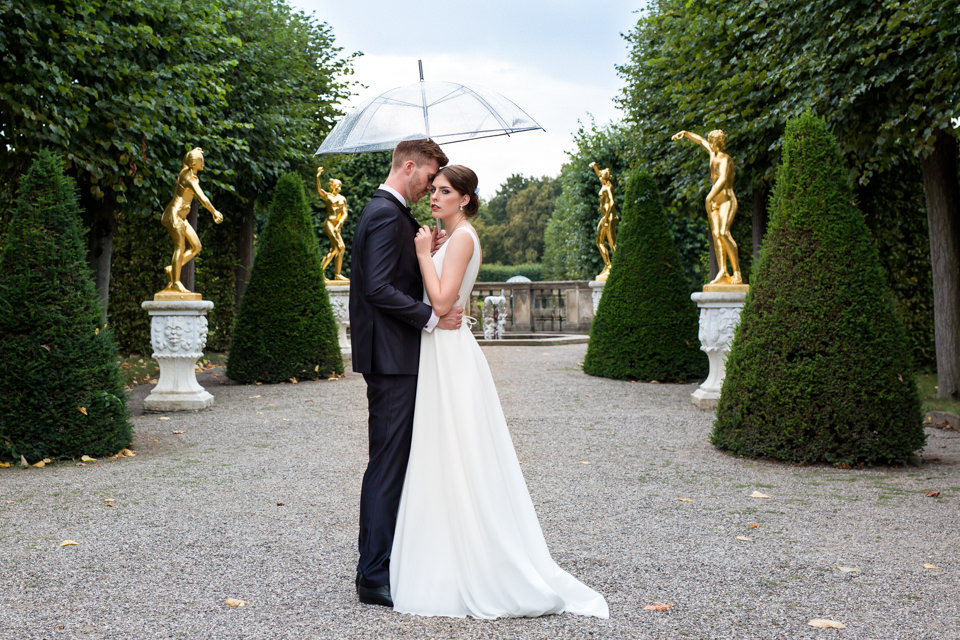 Regnerisches Brautpaarshooting in den Herrenhäuser Gärten Hannover