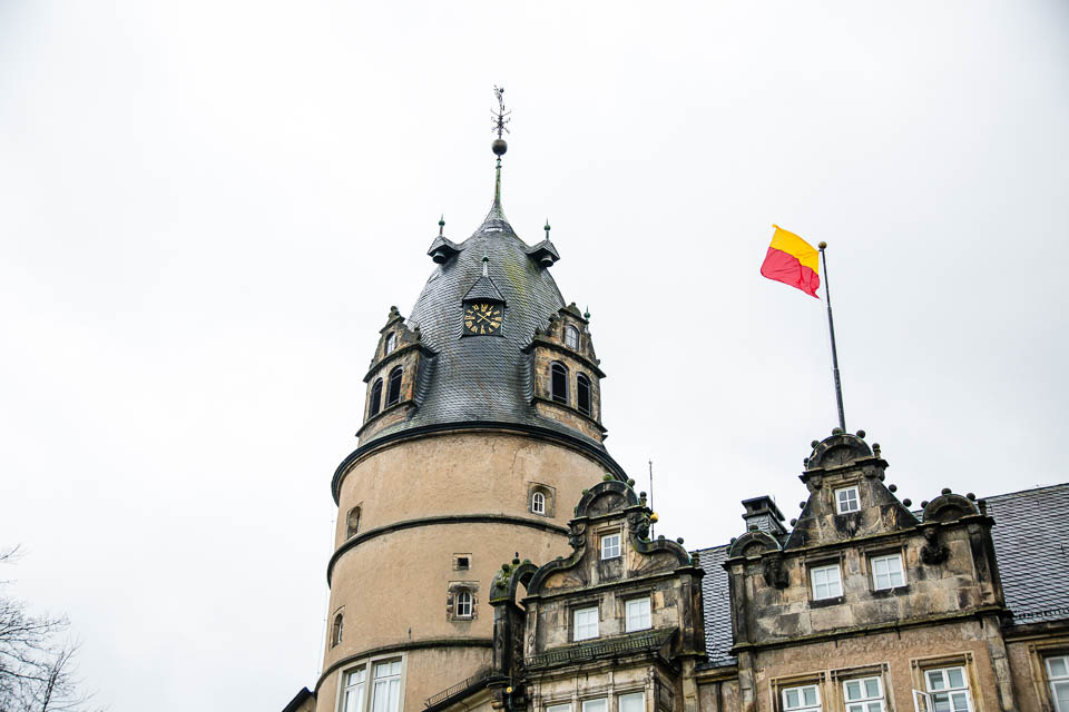 Turm mit Uhr des Fürstlichen Residenzschlosses Detmold