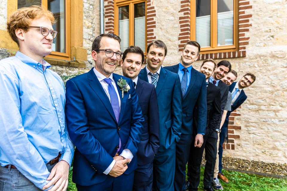 Gruppenfoto mit allen Männern der Hochzeitsgesellschaft in Oerlinghausen