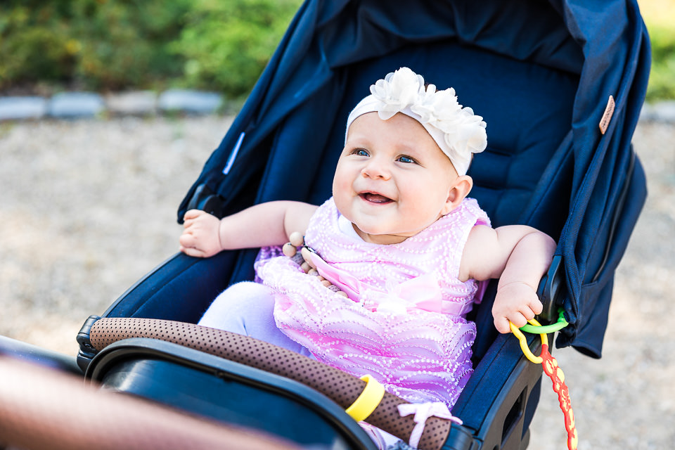 Baby zu Gast auf Hochzeit